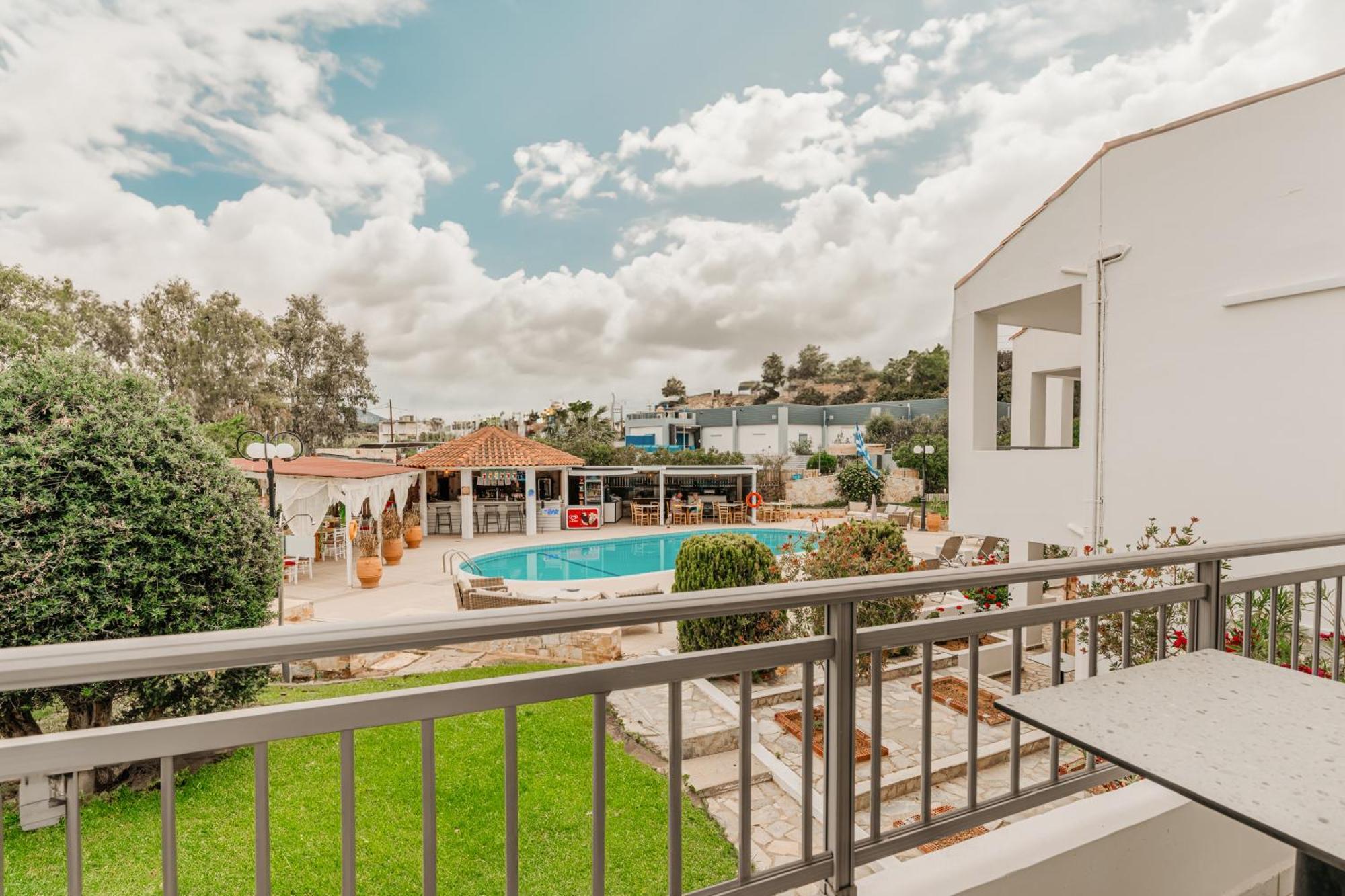 Iphigenia Mythic Retreat Apartment Hersonissos  Exterior photo