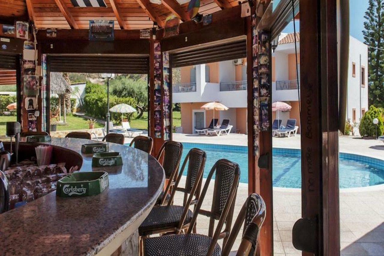 Iphigenia Mythic Retreat Apartment Hersonissos  Exterior photo